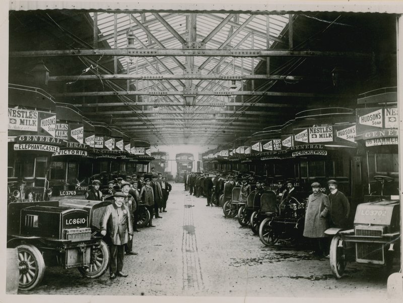 Garage de Cricklewood - English Photographer