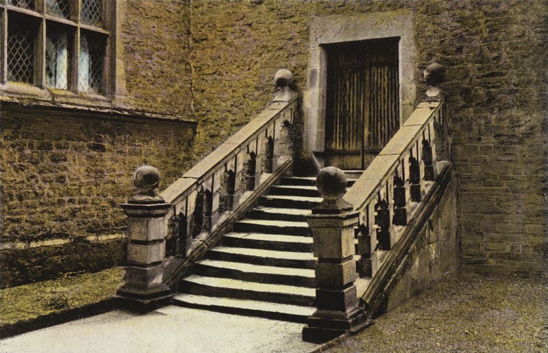 Les Marches et la Porte de Dorothy Vernon, Haddon Hall - English Photographer