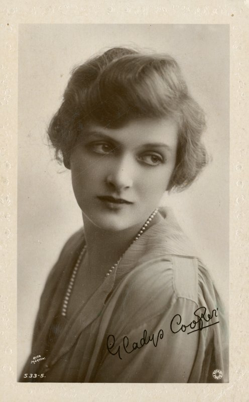 Carte postale édouardienne de Gladys Cooper - English Photographer