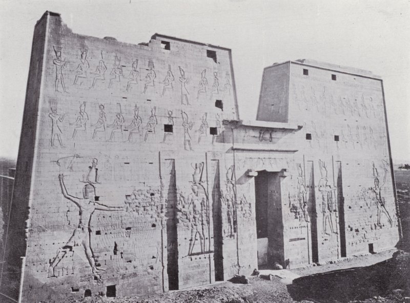 Égypte : Pylône du temple d