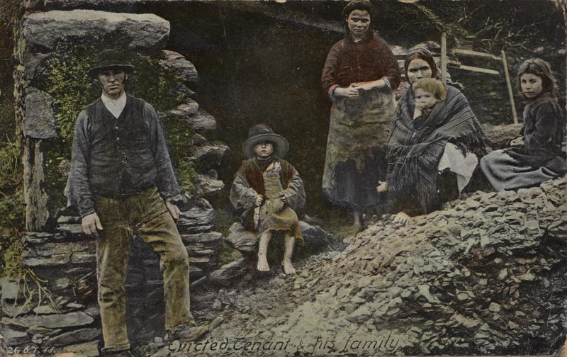 Locataire expulsé et sa famille, Irlande - English Photographer