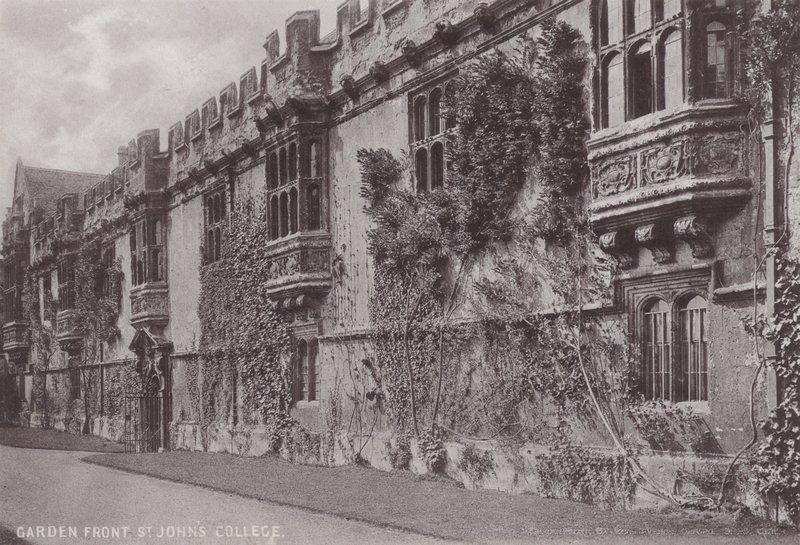 Façade du jardin, St Johns College - English Photographer