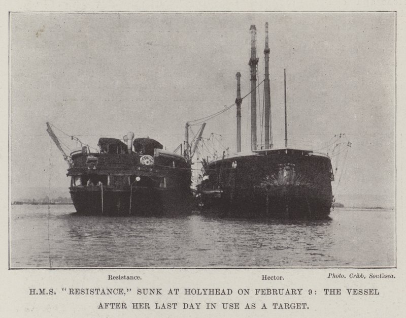 HMS Resistance, coulé à Holyhead le 9 février, le navire après son dernier jour d