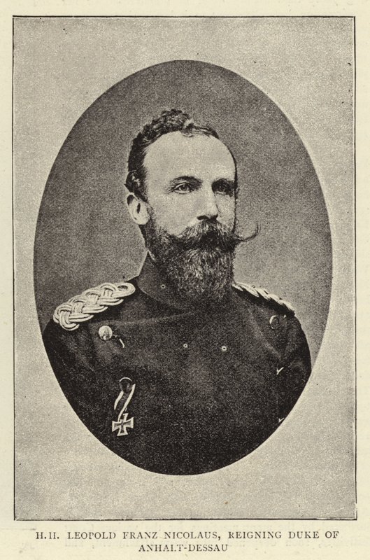 H H Léopold Franz Nicolaus, Duc régnant d