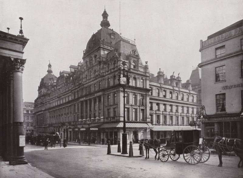 Théâtre de Sa Majesté et hôtel Carlton, Haymarket - English Photographer