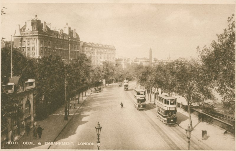 Hôtel Cecil et Embankment, Londres - English Photographer
