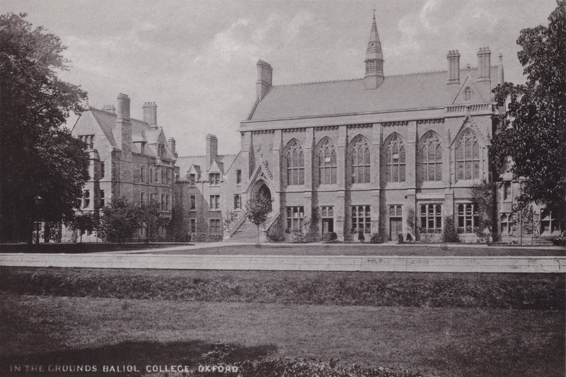 Dans les jardins de Baliol College, Oxford - English Photographer