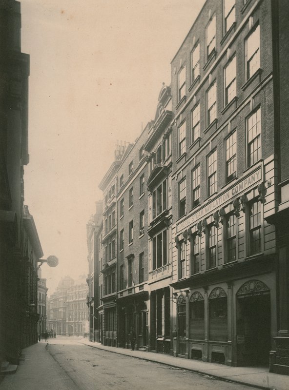 Lombard Street, Londres; photographie; datée juin 1885 - English Photographer