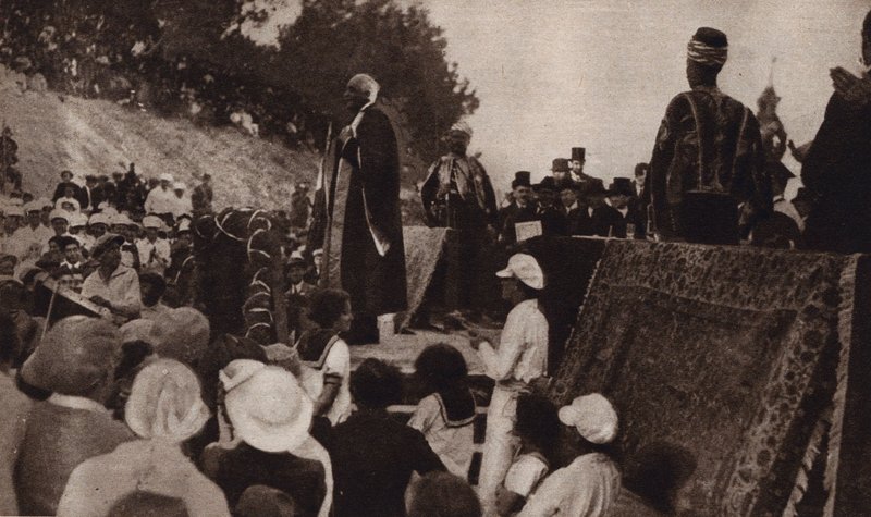 Lord Balfour parlant en faveur de l