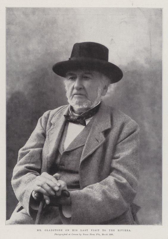 M. Gladstone lors de sa dernière visite à la Riviera - English Photographer