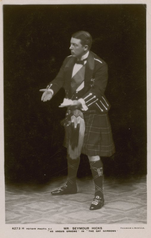 M. Seymour Hicks, comme Angus Graeme dans The Gay Gordons - English Photographer
