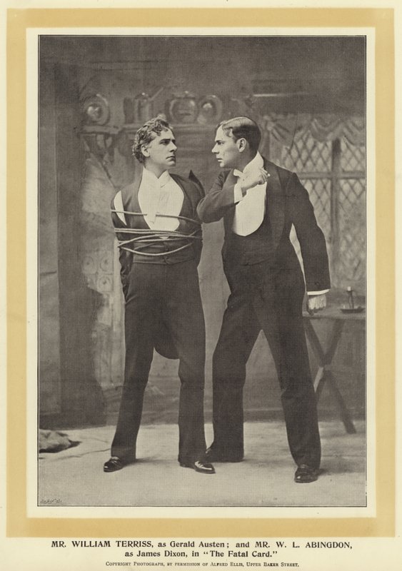 Mr William Terriss, en Gerald Austen; et Mr W L Abingdon, en James Dixon, dans The Fatal Card - English Photographer