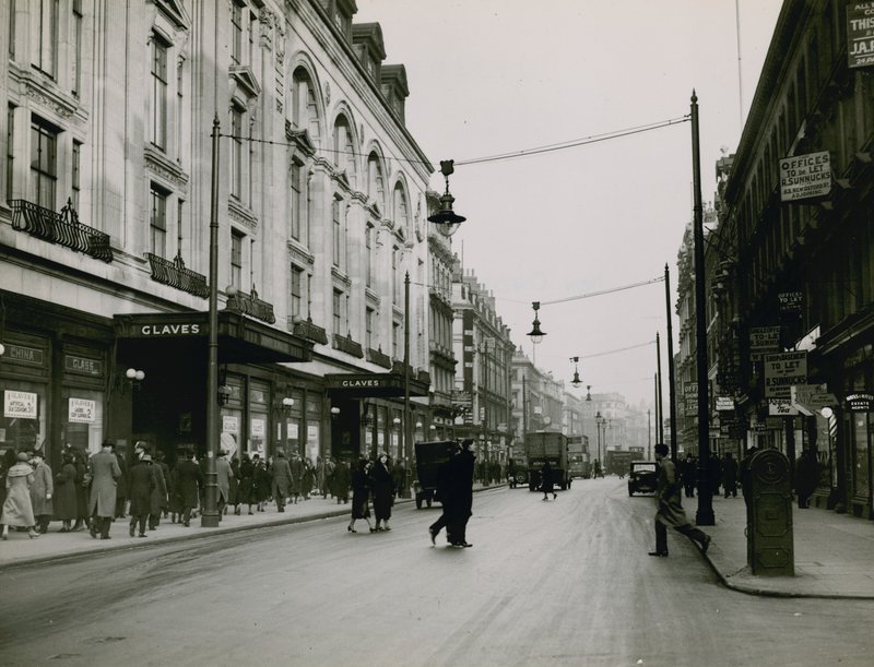 New Oxford Street, Londres - English Photographer