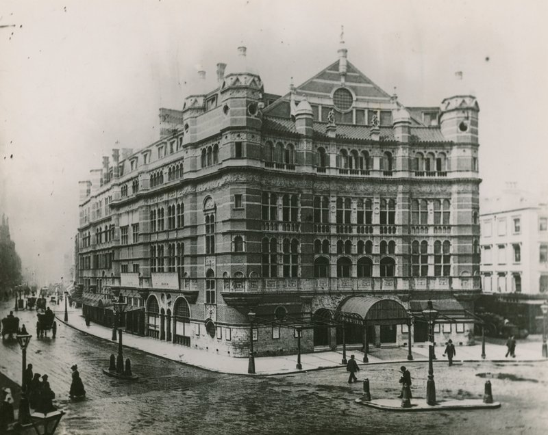 Palace Theatre, Cambridge Circus, Londres - English Photographer