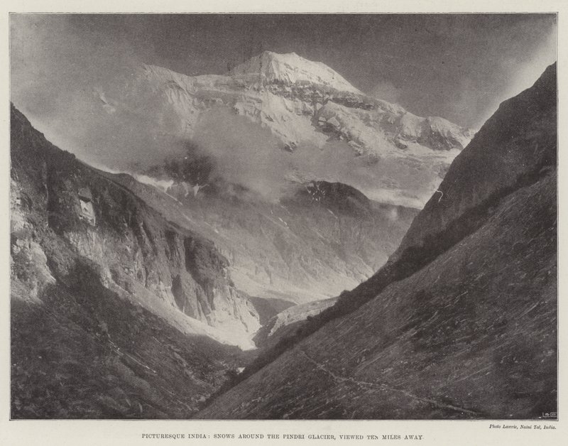 Inde pittoresque, neiges autour du glacier de Pindri, vues à dix miles de distance - English Photographer