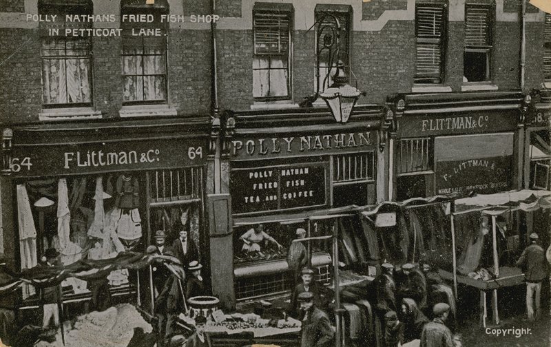 Boutique de poisson frit de Polly Nathans, Petticoat Lane, Londres - English Photographer