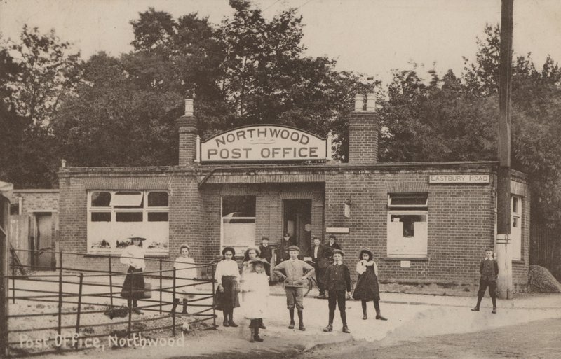 Bureau de poste, Northwood, Londres - English Photographer