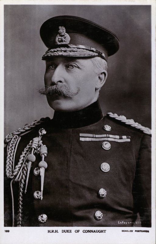 Prince Arthur, Duc de Connaught, troisième fils de la reine Victoria et du prince Albert - English Photographer