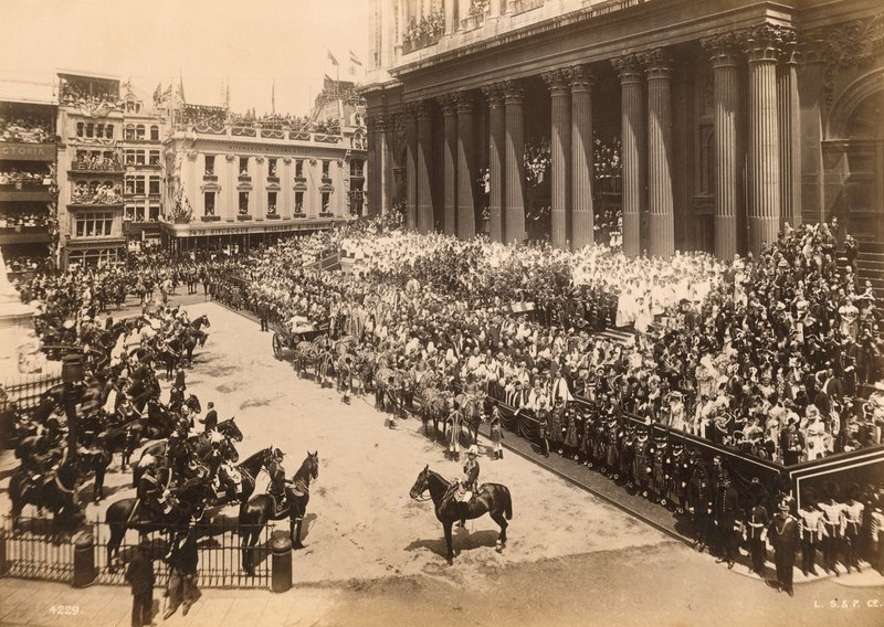 Reine Victoria, procession du jubilé de diamant atteignant St Pauls, 1897 - English Photographer
