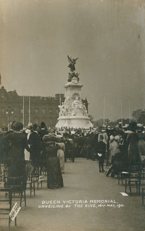 Mémorial de la Reine Victoria, dévoilé par le Roi, 16 mai 1911 - English Photographer