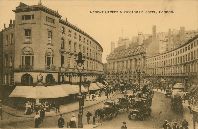 Regent Street et Piccadilly Hotel, Londres - English Photographer
