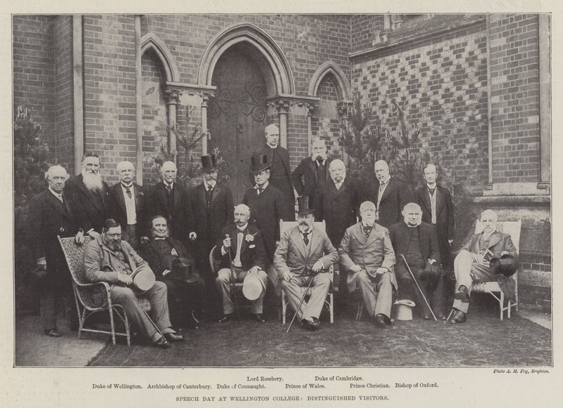 Jour de discours au Wellington College, visiteurs distingués - English Photographer