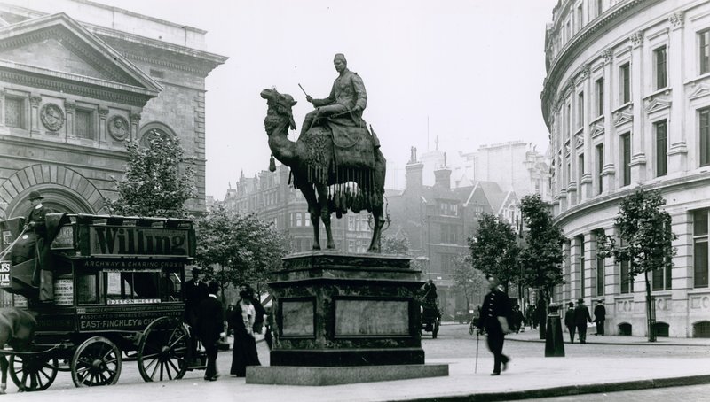 St Martins Place, Londres - English Photographer