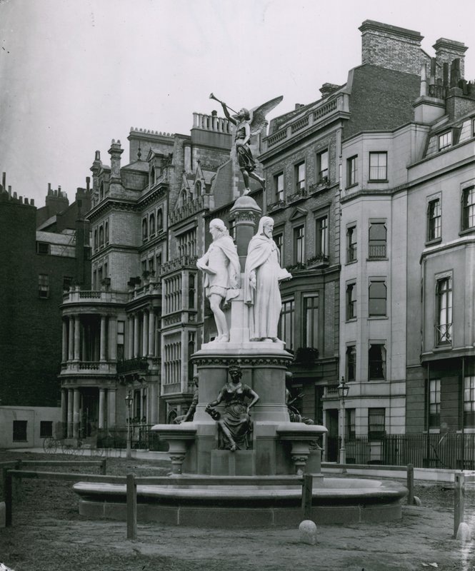 La Fontaine Brune, Park Lane, Londres - English Photographer