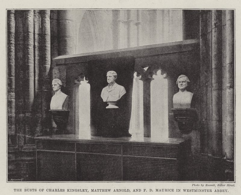 Les bustes de Charles Kingsley, Matthew Arnold et F D Maurice à l