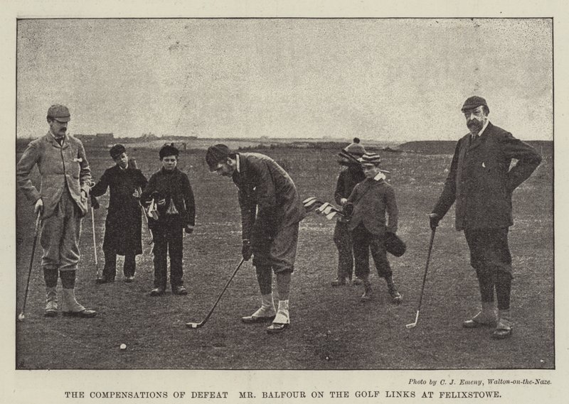 Les compensations de la défaite, M. Balfour sur le terrain de golf à Felixstowe - English Photographer