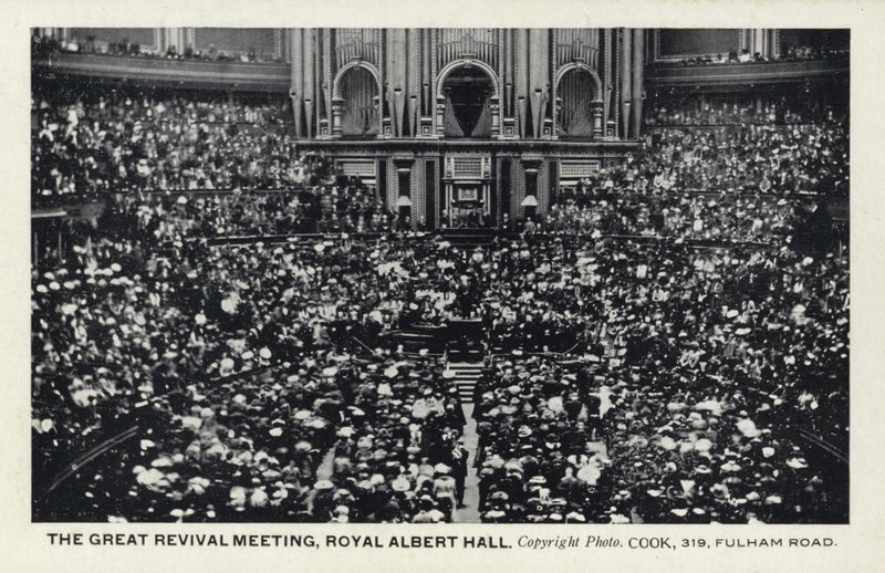 La grande réunion de réveil, Royal Albert Hall, Londres - English Photographer