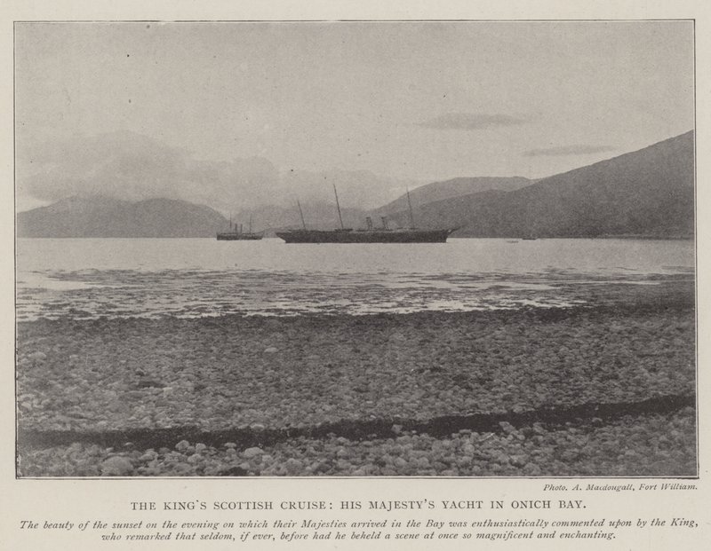 La croisière écossaise du roi, le yacht de Sa Majesté dans la baie d