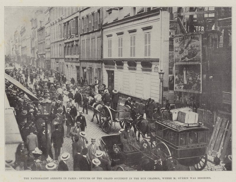 Les arrestations nationalistes à Paris, bureaux du Grand Occident rue Chabrol, où M. Guérin a été assiégé - English Photographer