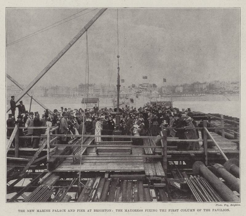 Le nouveau palais marin et la jetée de Brighton, la mairesse fixant la première colonne du pavillon - English Photographer