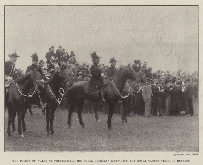 Le Prince de Galles à Cheltenham, Son Altesse Royale inspectant les Royal Gloucestershire Hussars - English Photographer