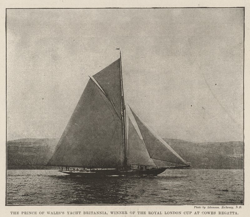 Le yacht Britannia du prince de Galles, vainqueur de la Royal London Cup à la régate de Cowes - English Photographer