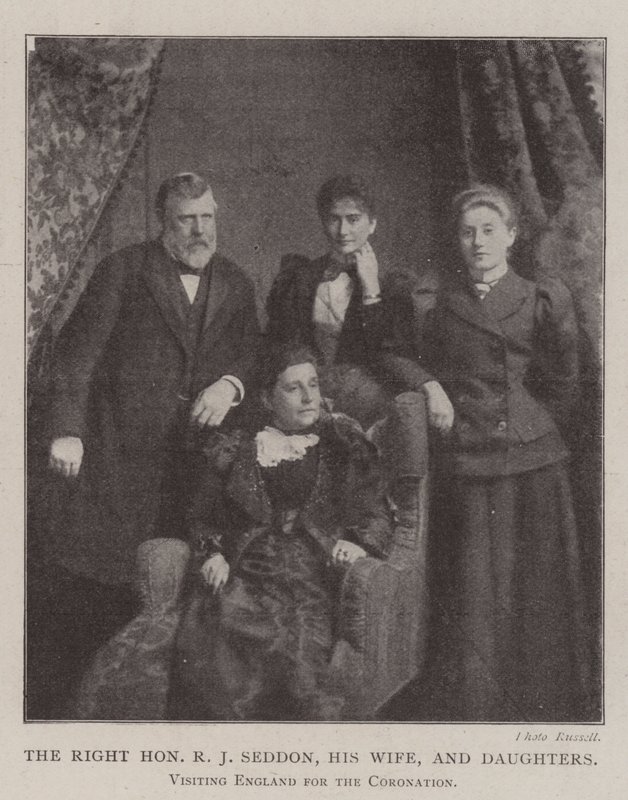 Le très honorable R. J. Seddon, sa femme et ses filles, en visite en Angleterre pour le couronnement - English Photographer