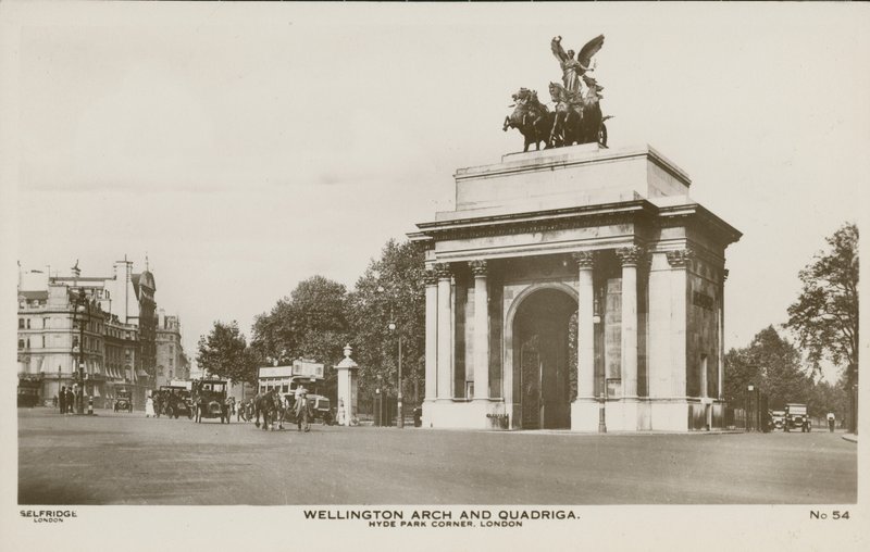 Arc de Wellington et Quadrige, Hyde Park Corner - English Photographer