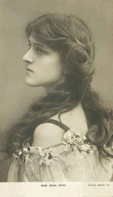 Zena Dare, actrice et chanteuse anglaise - English Photographer