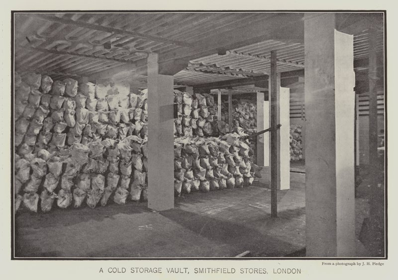 Chambre froide, Smithfield Stores, Londres (photo n/b) - English School
