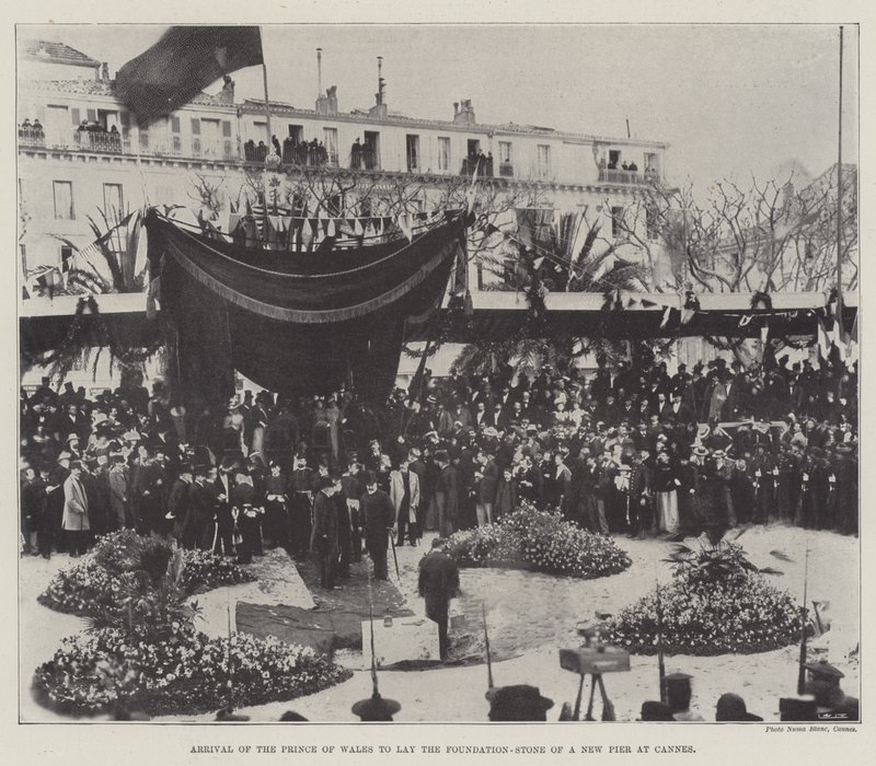 Arrivée du prince de Galles pour poser la première pierre d