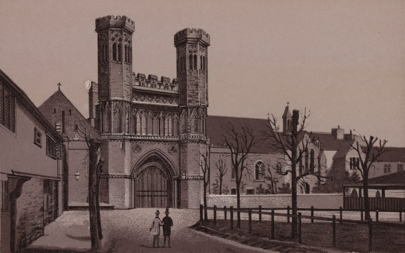 Canterbury: La Porte de St Augustin et le Collège Missionnaire - English School