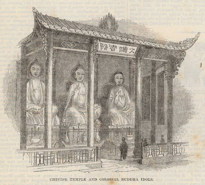 Temple chinois et idoles colossales de Bouddha - English School
