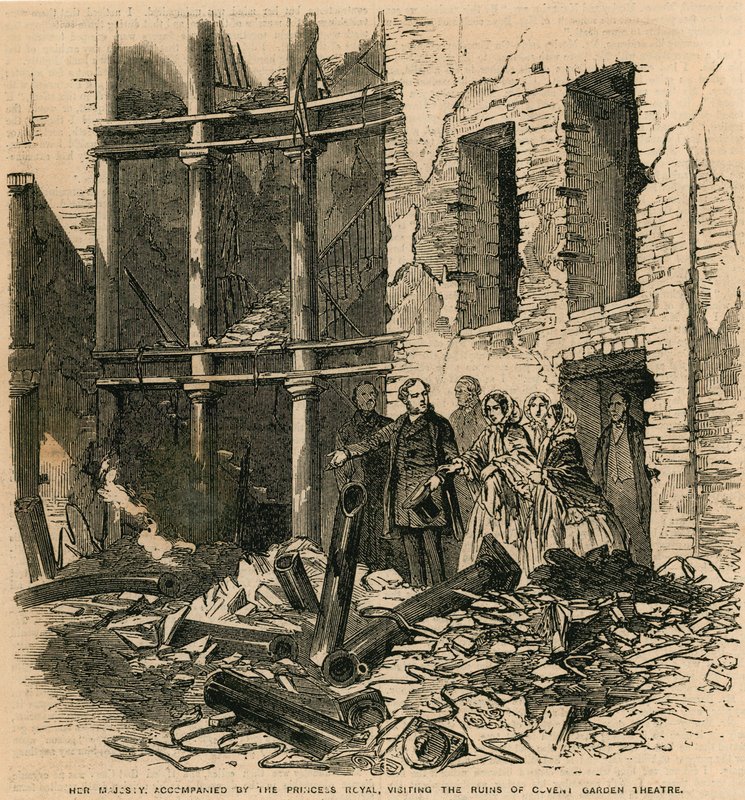 Sa Majesté, accompagnée de la Princesse Royale, visitant les ruines du Théâtre de Covent Garden, Londres - English School