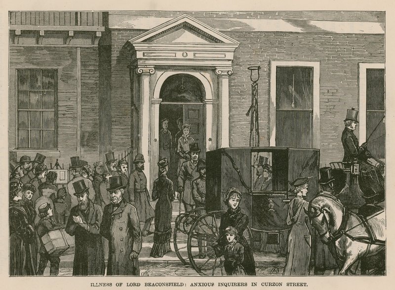 Maladie de Lord Beaconsfield : des enquêteurs anxieux dans Curzon Street, Londres - English School