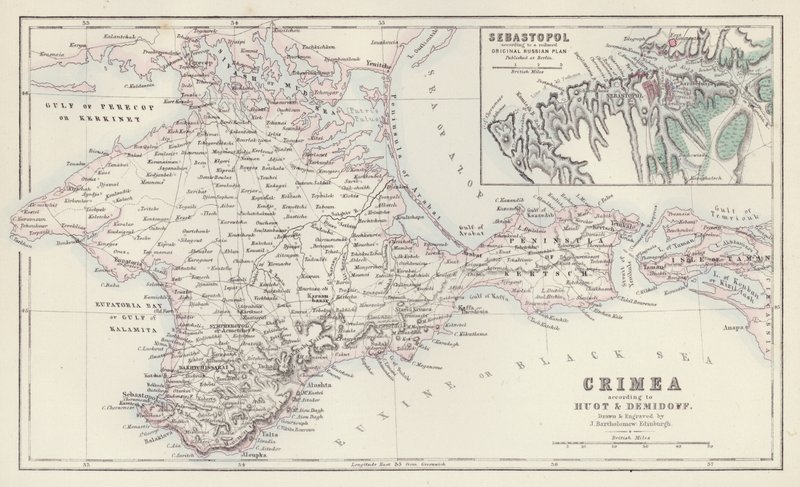Carte : Crimée, selon Huot et Demidoff, dessinée et gravée par J Bartholomew, Édimbourg ; Sébastopol, selon un plan russe original réduit publié à Berlin - English School