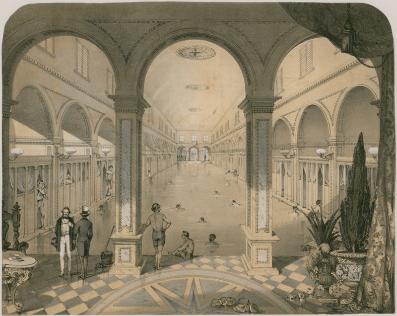 Bains de natation tièdes et froids métropolitains - English School