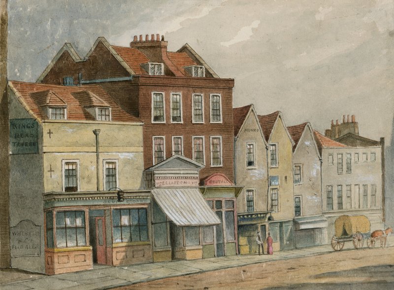 Vieilles maisons dans Upper Street, Islington, en face de l