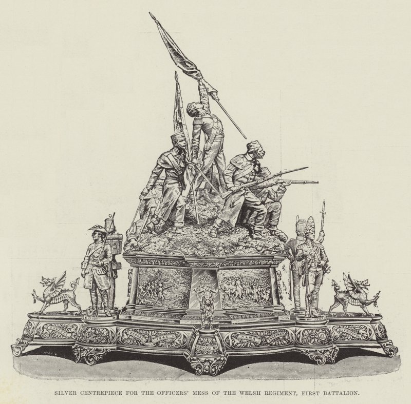 Centre de table en argent pour la salle à manger des officiers du régiment gallois, premier bataillon - English School