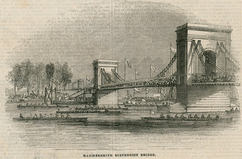 La régate de la Thames, bateaux sur le point de passer sous le pont de Hammersmith - English School